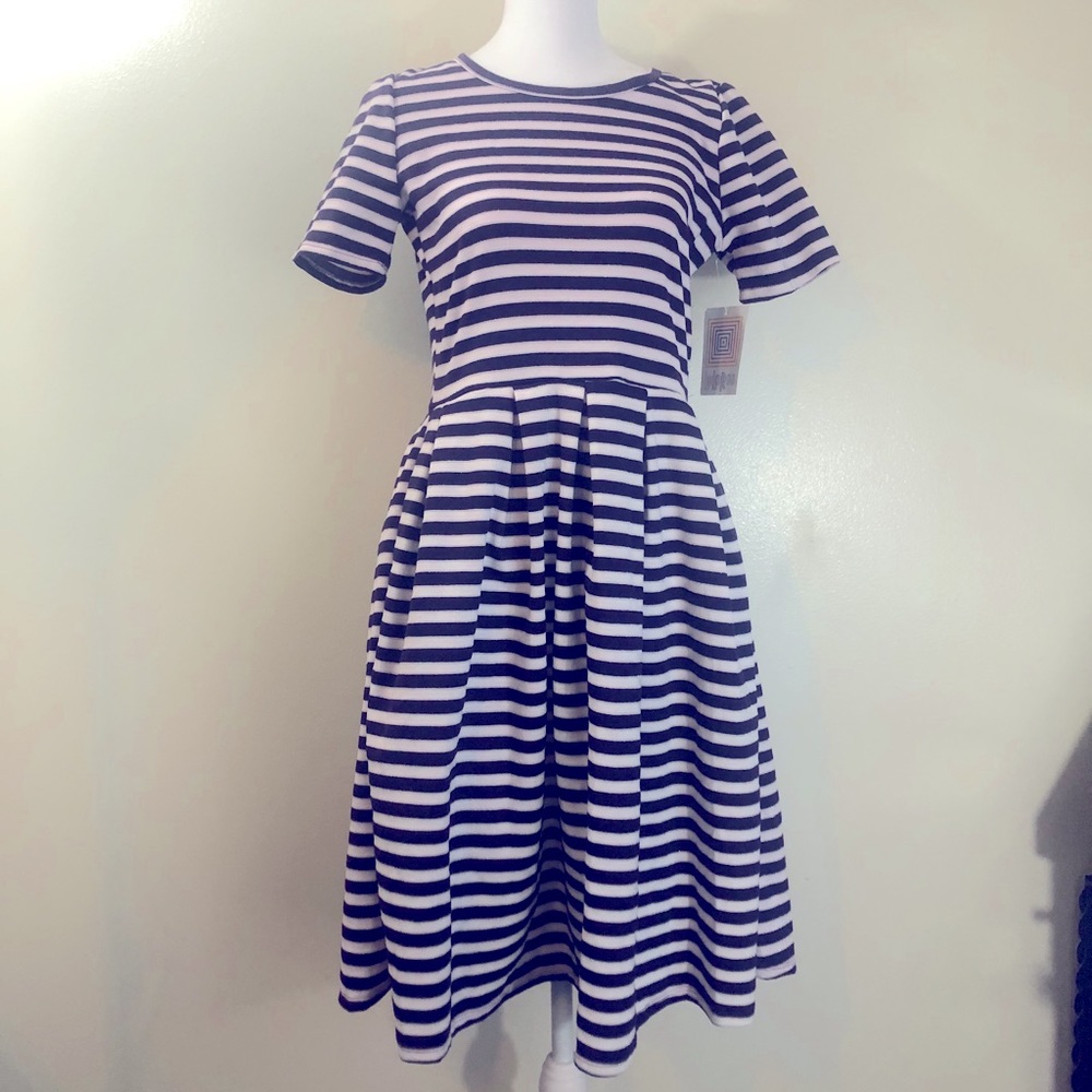 NWT LuLaRoe Amelia Dress